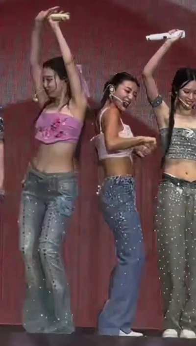 Nayeon & Jihyo