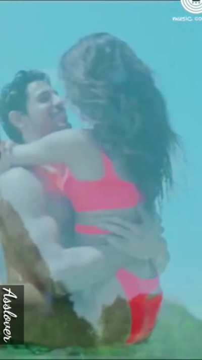 Katrina kaif bikini booty view 🔥🔥🥵🥵💦<wbr>💦
