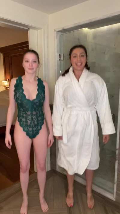 What's better than one pair of titties dropping? 🤔 [OC]