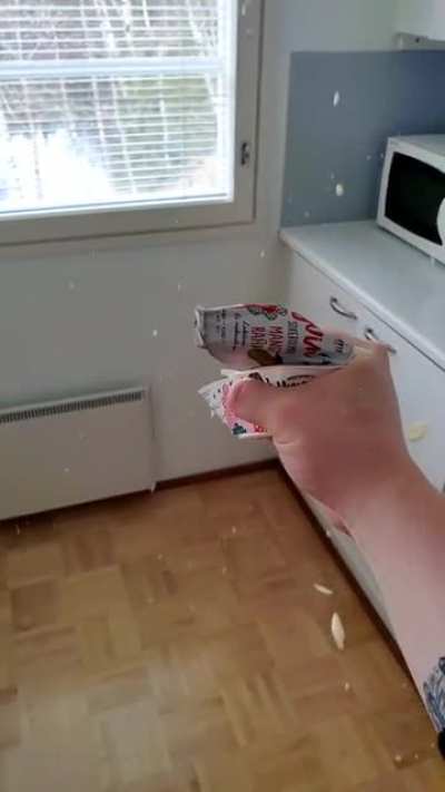 My first grip, decided to go slowmo style. And yes, it was in the ceiling aswell.