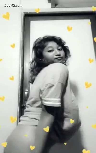 Look at her great tittyy 😋😋😋