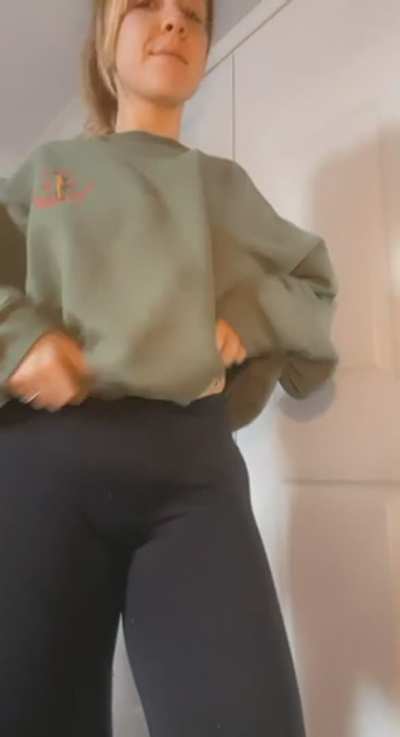 I have a little surprise under this oversized jumper [oc]