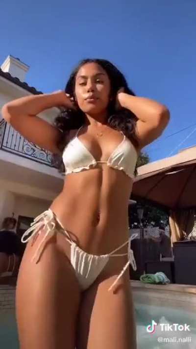 Fuck she’s fine