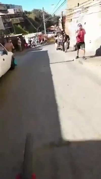 Incredible footage of Chilean MTB rider Pedro Ferreira competing in yesterday's urban downhill race in Valparaíso [Via @BenjAlvarez1 ]
