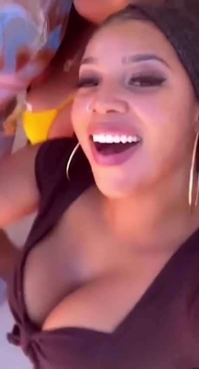 Dee Shanell