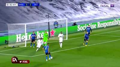 Benzema miss