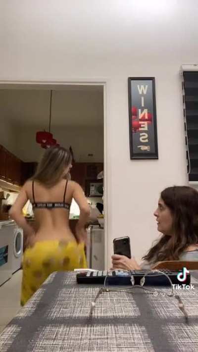 😅