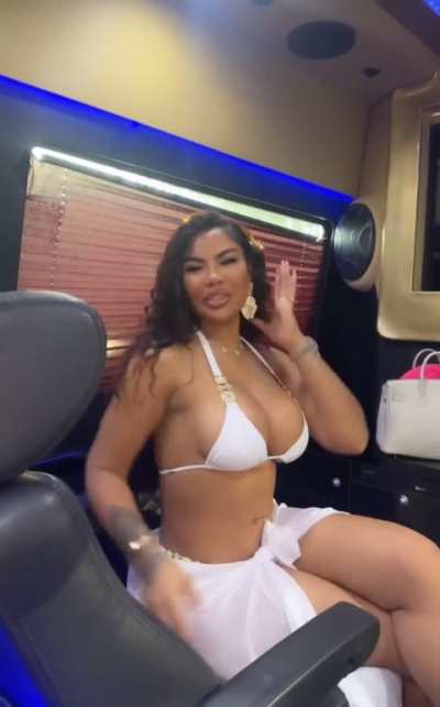 I Would Do So Much Things To Her💦💦<wbr>💦💦💦💦💦<wbr>💦💦💦