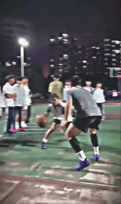 Middle school girl schools guys in basketball (Source link in description)