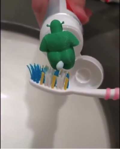 shrek is love