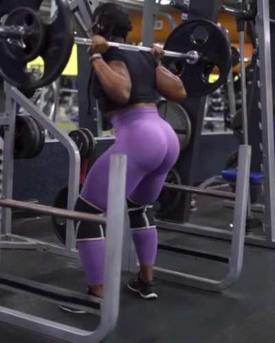 Jasmine Ivana