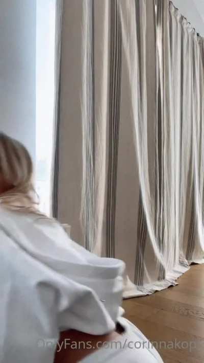 Corinna Kopf Nude Bent Over Ass Set Leaked