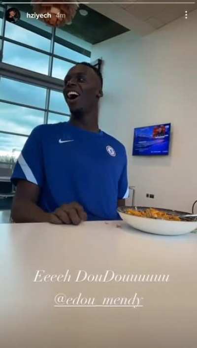Eeeeh DouDouuuuuu