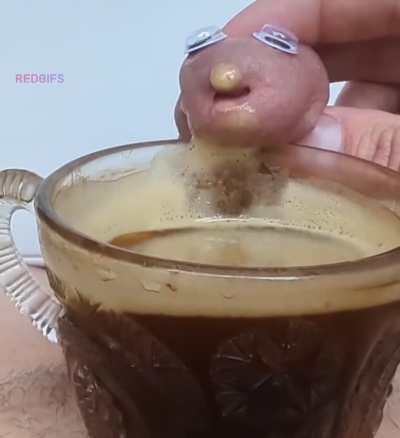Somethings been drinking my coffee when Im not looking, finally found the culprit