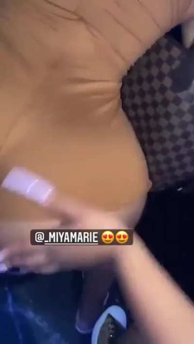 👋🍑