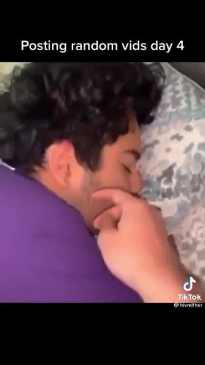 😳