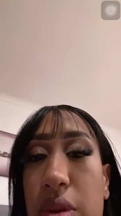@ashleighanthony was live from Sole 🦶🏻 Sunday!! Part 3