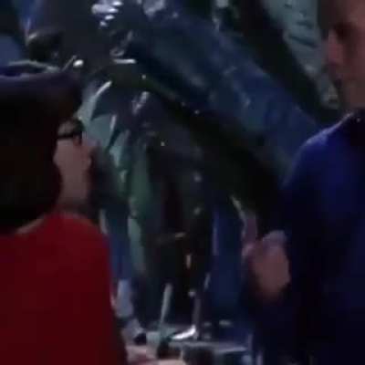 Não questione só assistir já vai valer apena