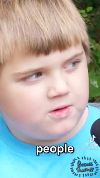 This kid loves Komodo dragons
