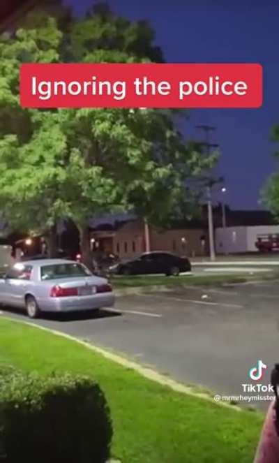 Staying on topic and not getting distracted by cops