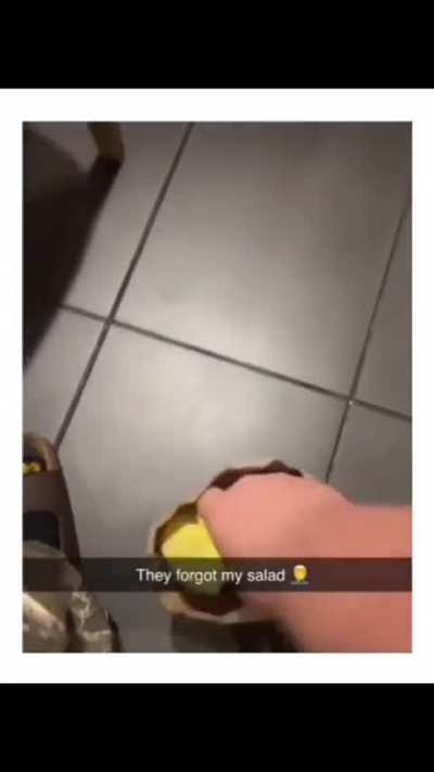 Guess I’ll settle for the burger 👁️👄👁️
