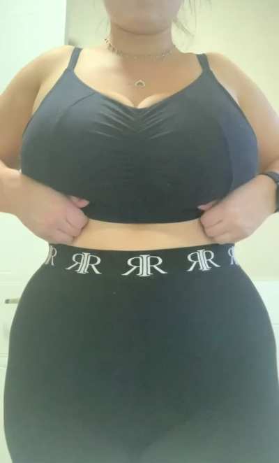 you got a think for sports bras? 😉 (OC)