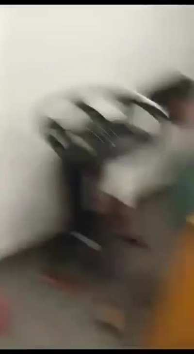 Call center guards fighting 