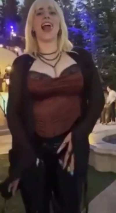 Billie dancing
