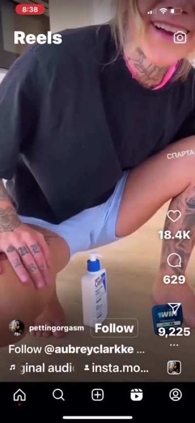 🦫👀👀😬
