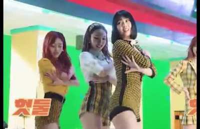 Jihyo, Nayeon & Momo are practising (ft. Tzuyu)
