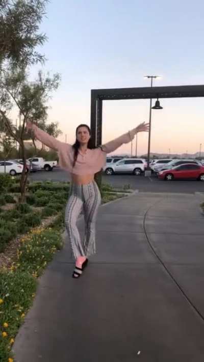 👀