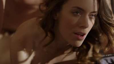 Ashlynn Yennie 'Bored and Ignored' plot in 