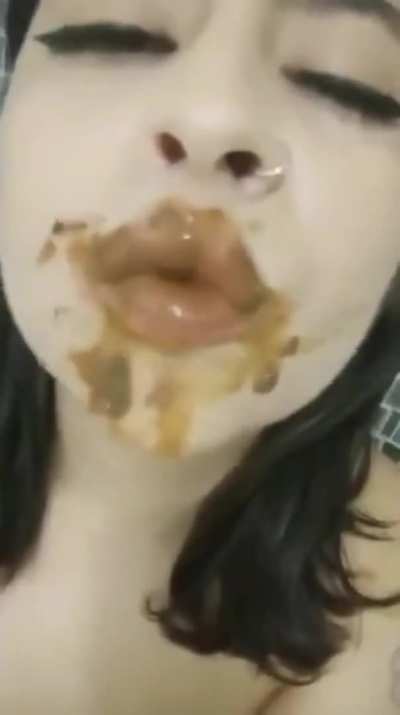 She loves eating her shit