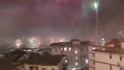 In Naples, Italy, the mayor cited COVID to announce a ban on fireworks for a second straight New Year’s Eve. This was the response from citizens.