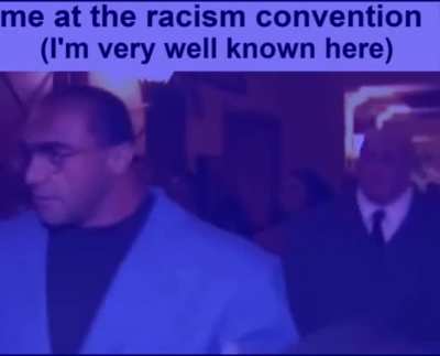 🔵