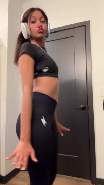Slo mo Romina