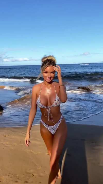 Alexa Collins