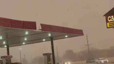 Winds in Hays Kansas just before most of the power in town went out.