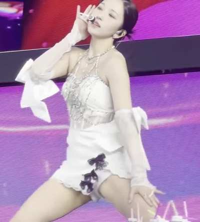 Mina 👅