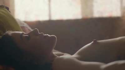 Lucy Hale topless plot in 'Dude'