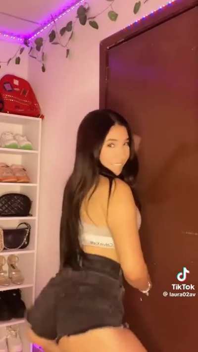 @laura02av