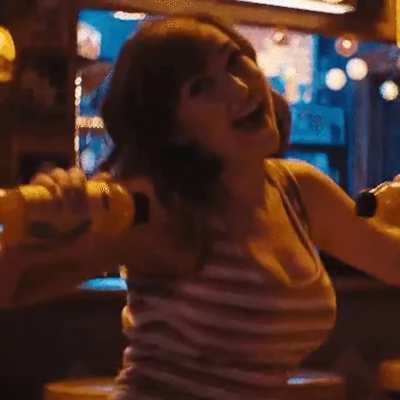 Milana Vayntrub