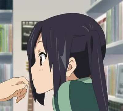 Feeding the nyan