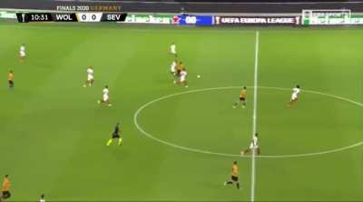 Insane run from Adama Traore against Sevilla
