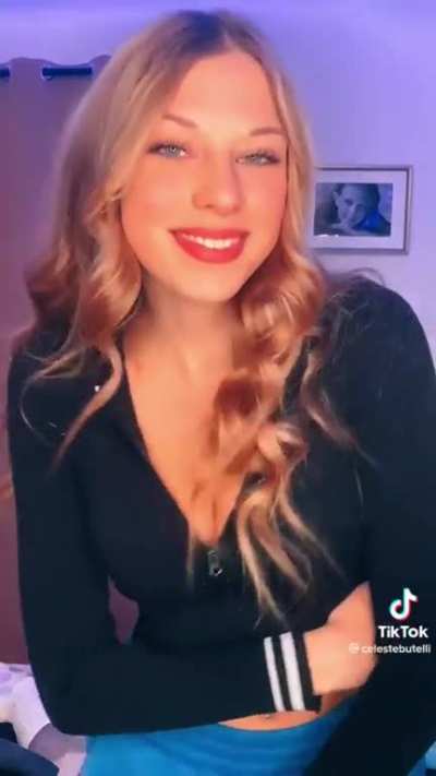 Celeste bustelli tette<wbr>🍐+cul<wbr>o🍑