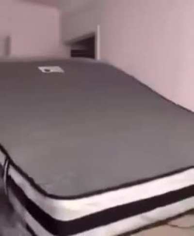 Behold. The MATTRESS. (Link to original post in comments)
