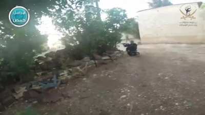 Jabhat Al Nusra fighters kill SAA soldiers in extreme close quarters + footage of Al Nusra overrunning SAA positions in Zara, Homs. 2015