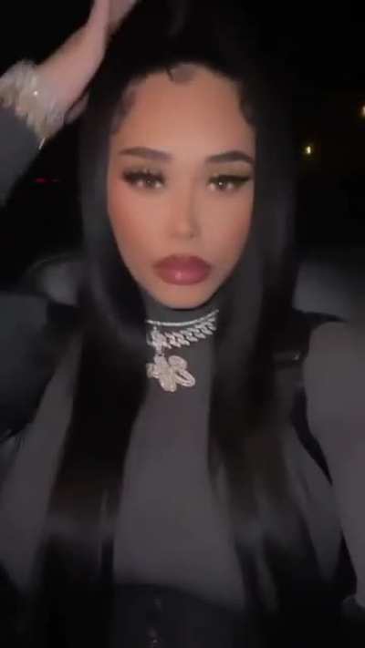 👸🏻🤳🏻💅<wbr>🏼