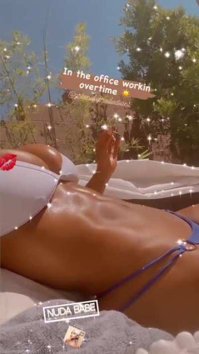 Dem tits and ass