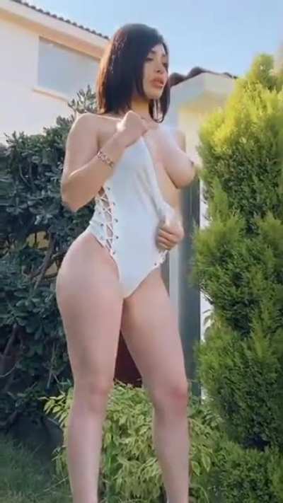 TRACY SAENZ